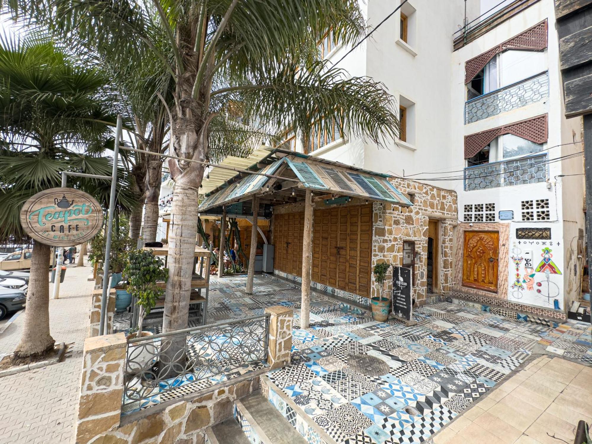 Surf & Skate Hostel Taghazout Exterior photo
