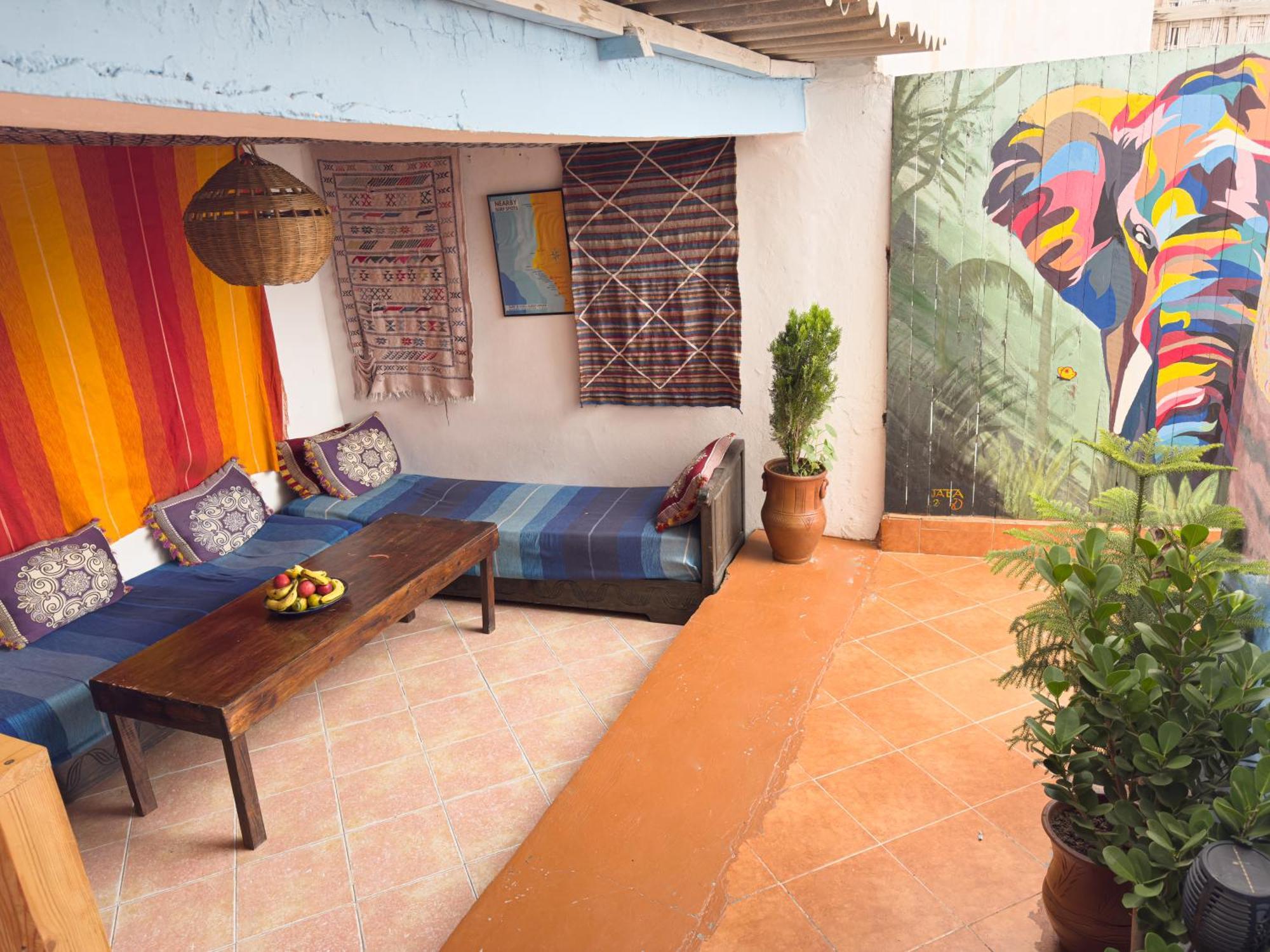 Surf & Skate Hostel Taghazout Exterior photo